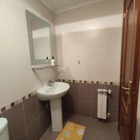 Apartamento,6 Huespedes, Piscina, Garaje,playas Piscina,garaje, Playas, *