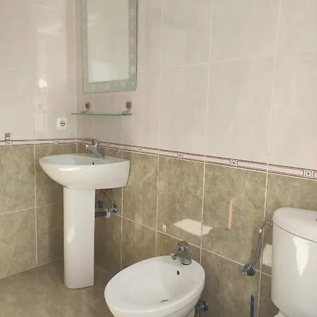Apartamento,6 Huespedes, Piscina, Garaje,playas Piscina,garaje, Playas, *