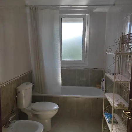 Apartamento,6 Huespedes, Piscina, Garaje,playas Piscina,garaje, Playas, Hazas de Cesto