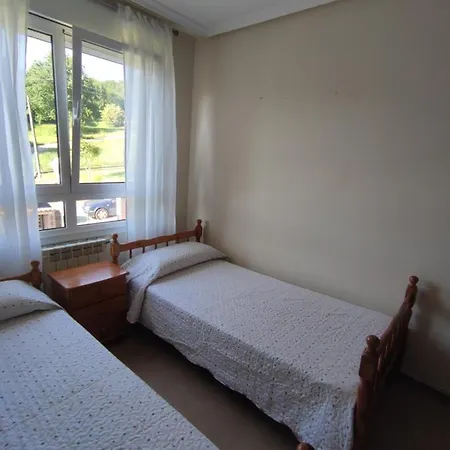 شقة Apartamento,6 Huespedes, Piscina, Garaje,playas Piscina,garaje, Playas, Hazas de Cesto