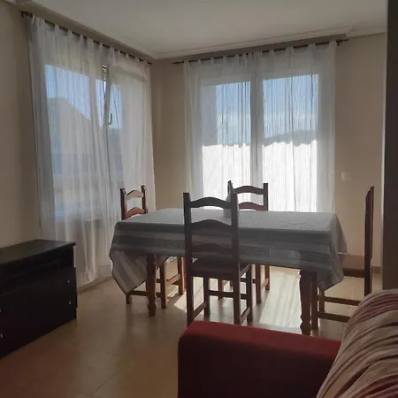 Apartamento,6 Huespedes, Piscina, Garaje,playas Piscina,garaje, Playas, *